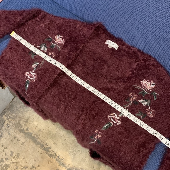 Knox Rose Embroidered Fuzzy Slouch Sweater - Picture 7 of 8